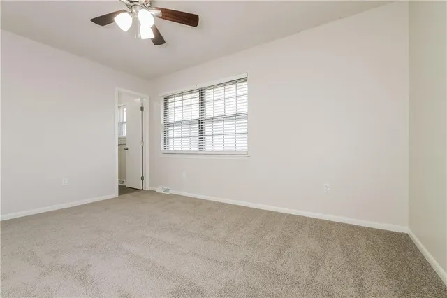 $1,945 | 1417 North Blue Mills Road, Independence, MO 64056