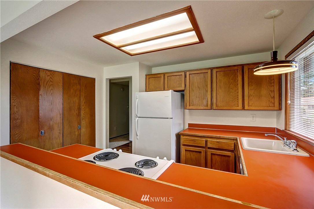 16658 127th Avenue Southeast Renton, WA 98058 - Photo 12 of 22 Gallery Image 12