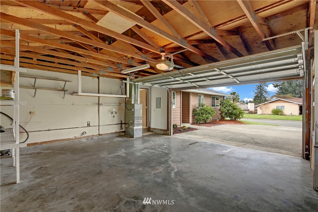 16658 127th Avenue Southeast Renton, WA 98058 - Photo 19 of 22 Gallery Image 19