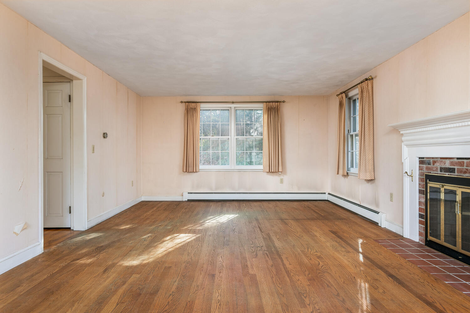 124 Oakhurst Road Cape Elizabeth, ME 04107 - Photo 13 of 32 124 Oakhurst Rd Cape Elizabeth-large-014