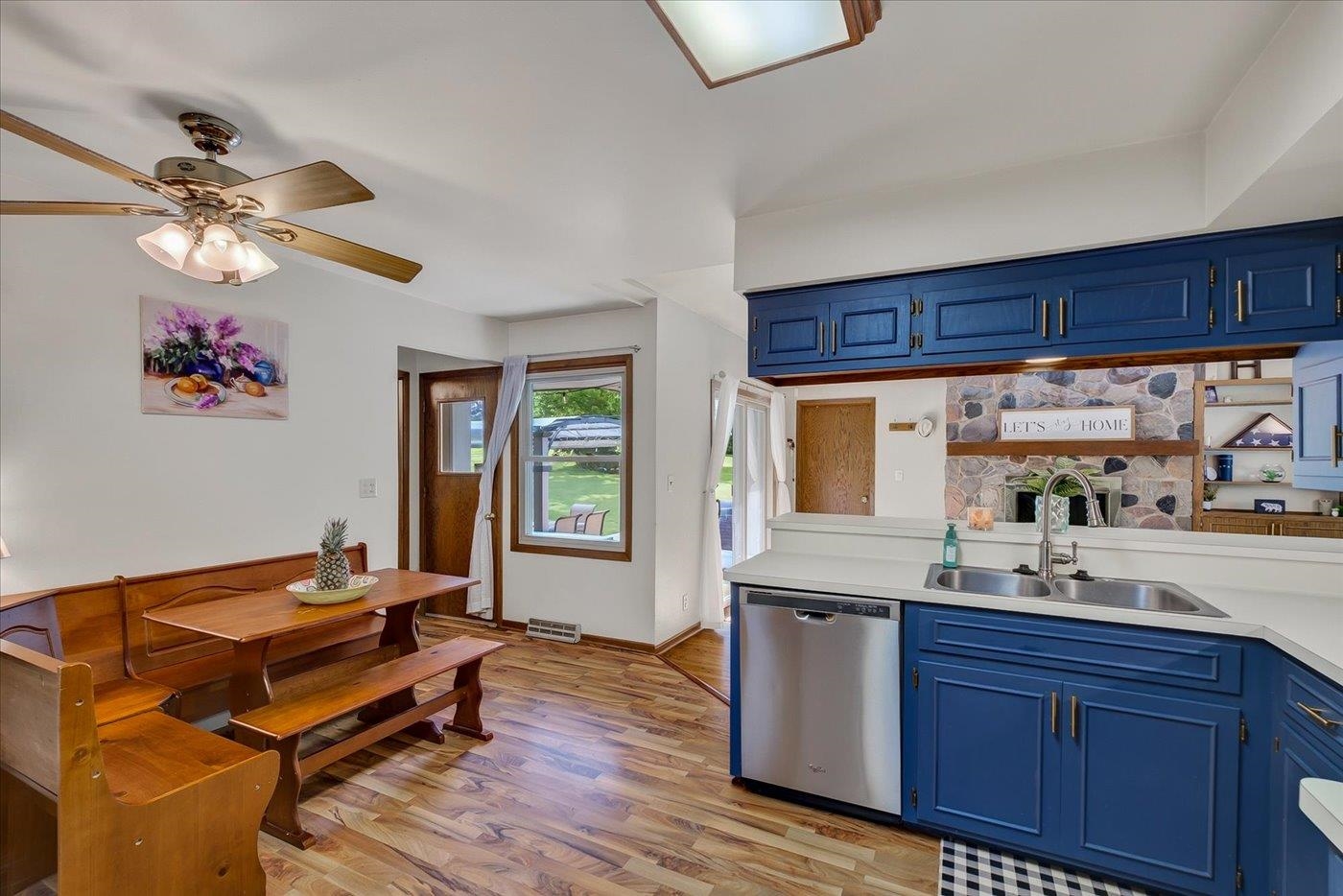 2313 Ramshead Court Waukesha, WI 53188 - Photo 20 of 71