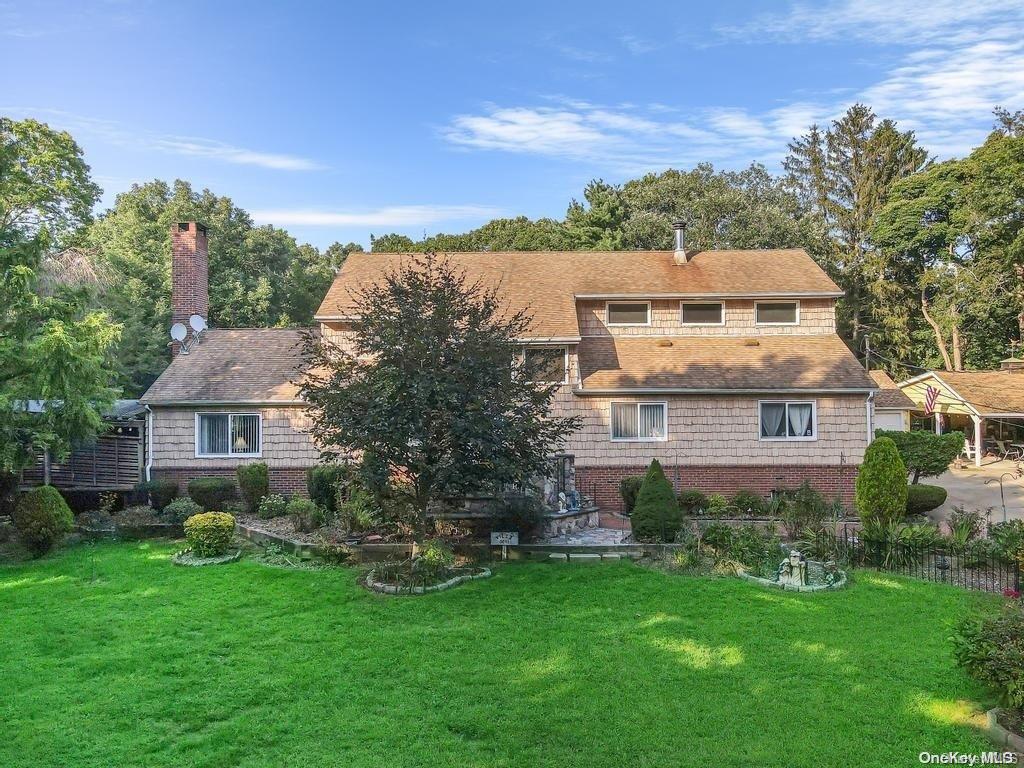 8 Ruth Street Huntington, NY 11743 - Photo 1 of 1 Gallery Image 1