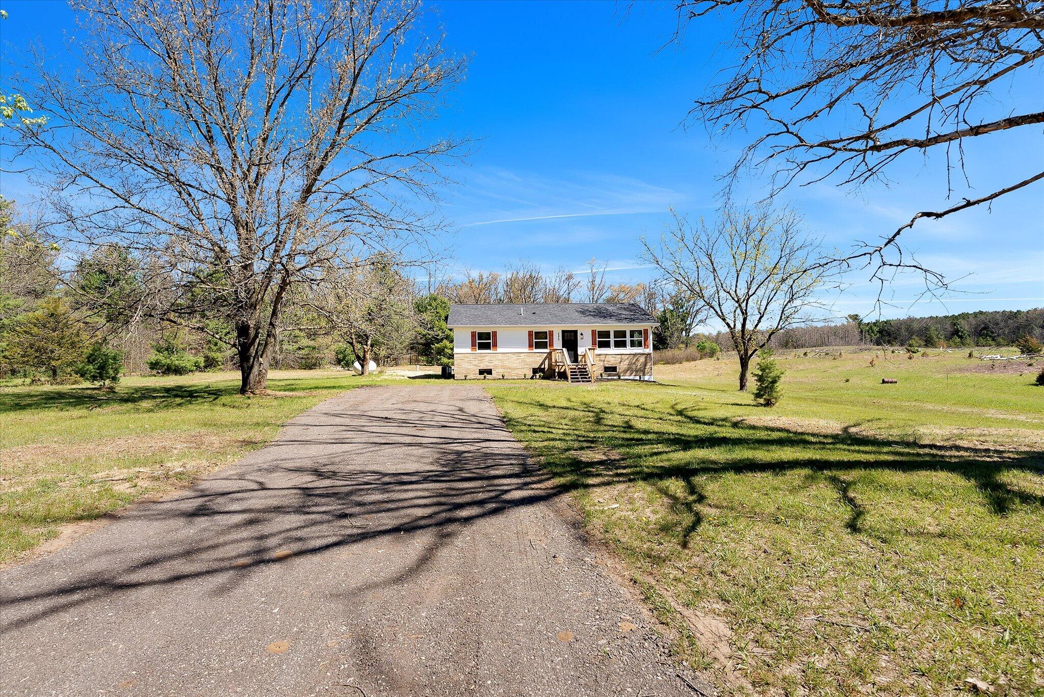 22940 North County Line Road Morley, MI 49336 - Photo 4 of 51 04-DSC07001