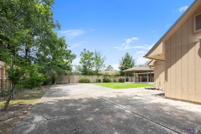 $380,000 | 12384 Goodwood Boulevard, Baton Rouge, LA 70815