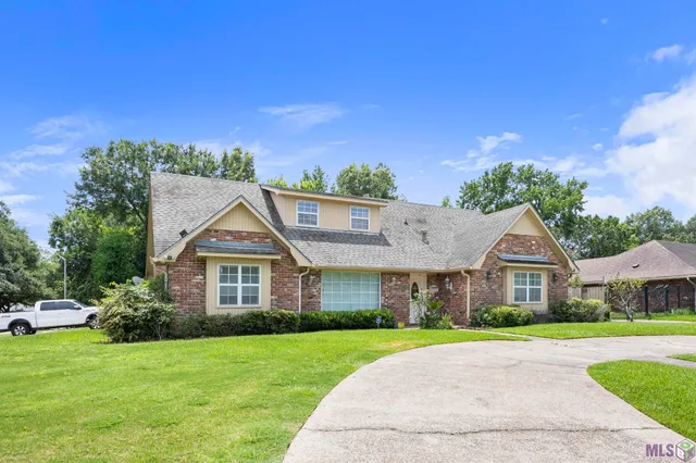$380,000 | 12384 Goodwood Boulevard, Baton Rouge, LA 70815