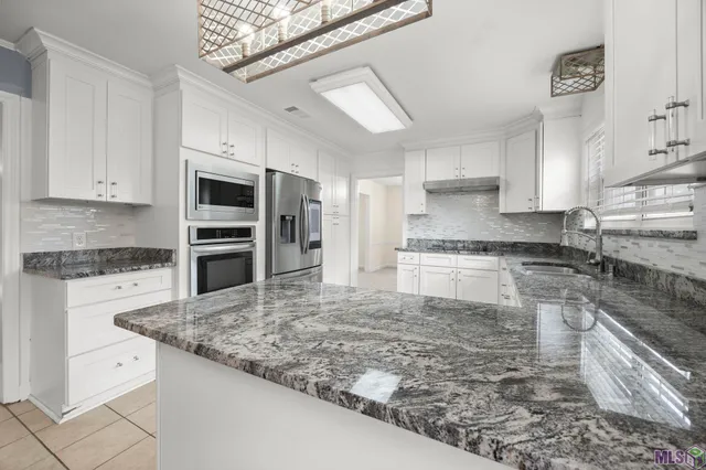 $380,000 | 12384 Goodwood Boulevard, Baton Rouge, LA 70815