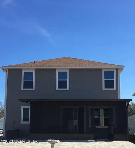 a view of front of a house