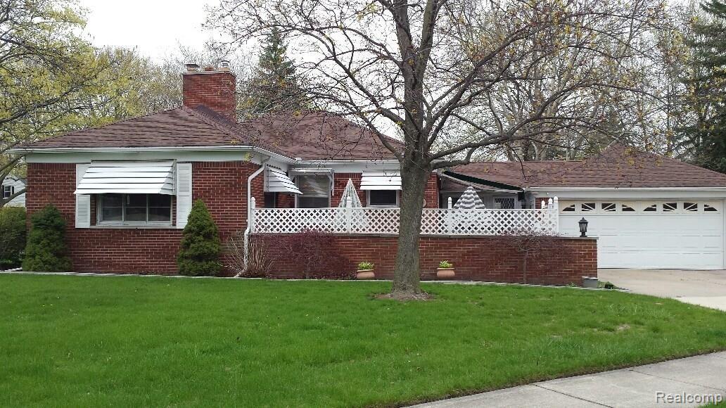 1710 Sheffield Road Birmingham, MI 48009 - Photo 17 of 21 20160429_160056_resized.jpg