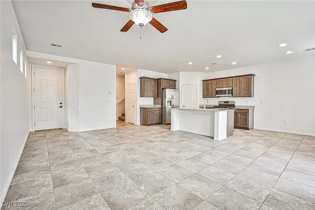 $1,990 | 9240 Black Diamond Street, Las Vegas, NV 89178