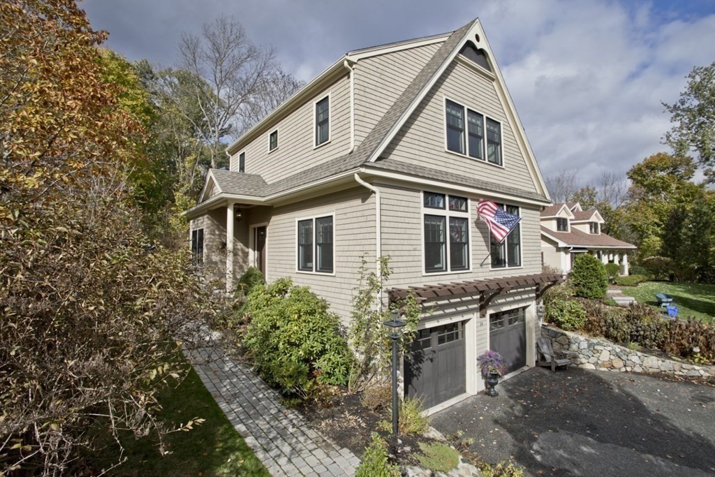 14 King Street Lexington, MA 02421 - Photo 1 of 30 Gallery Image 1