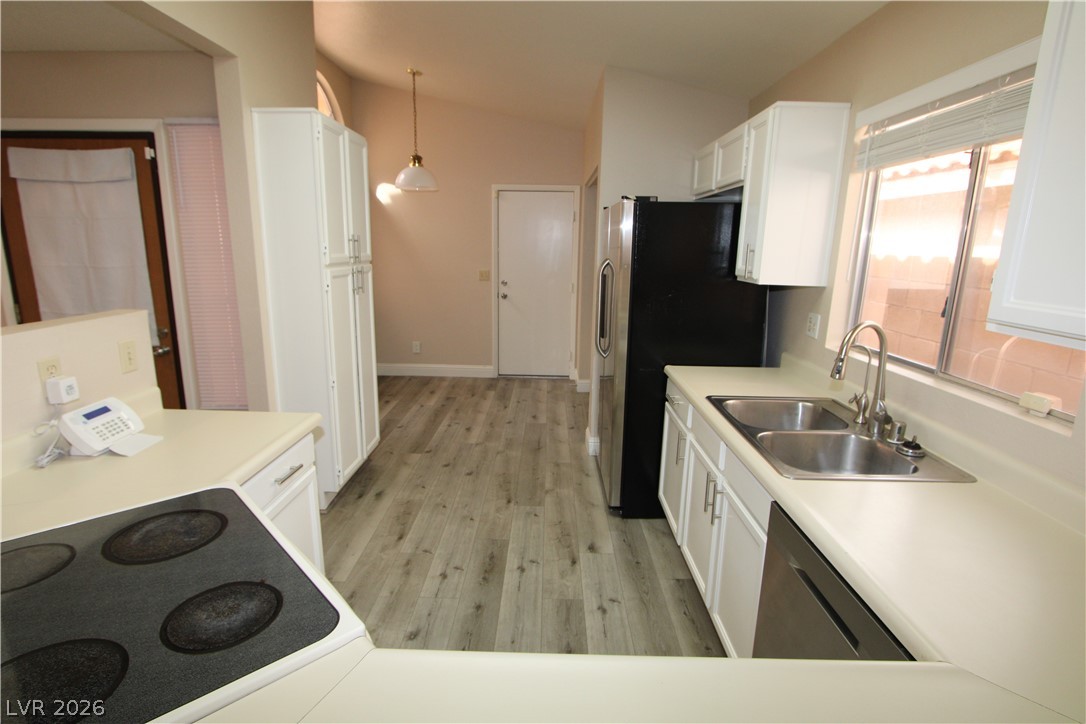 2807 Secret Canyon Road Henderson, NV 89074 - Photo 5 of 28