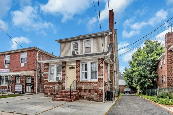 $1,200,000 | 198-04 Hillside Avenue | Bellaire West
