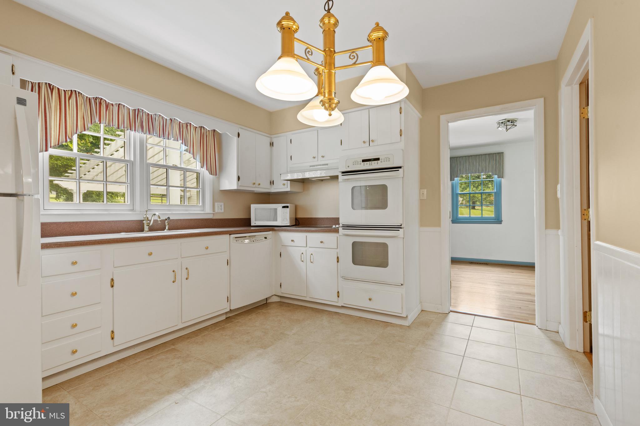 4401 Old Farm Road Baldwin, MD 21013 - Photo 13 of 43 Kitchen