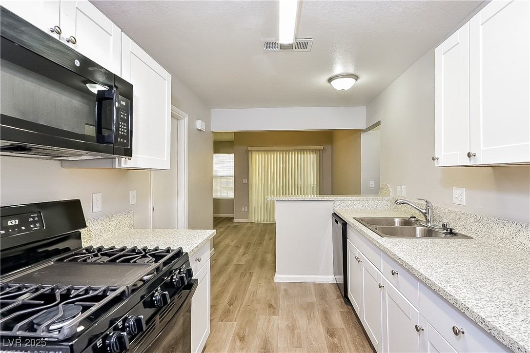 109 Parrish Lane Las Vegas, NV 89110 - Photo 7 of 16