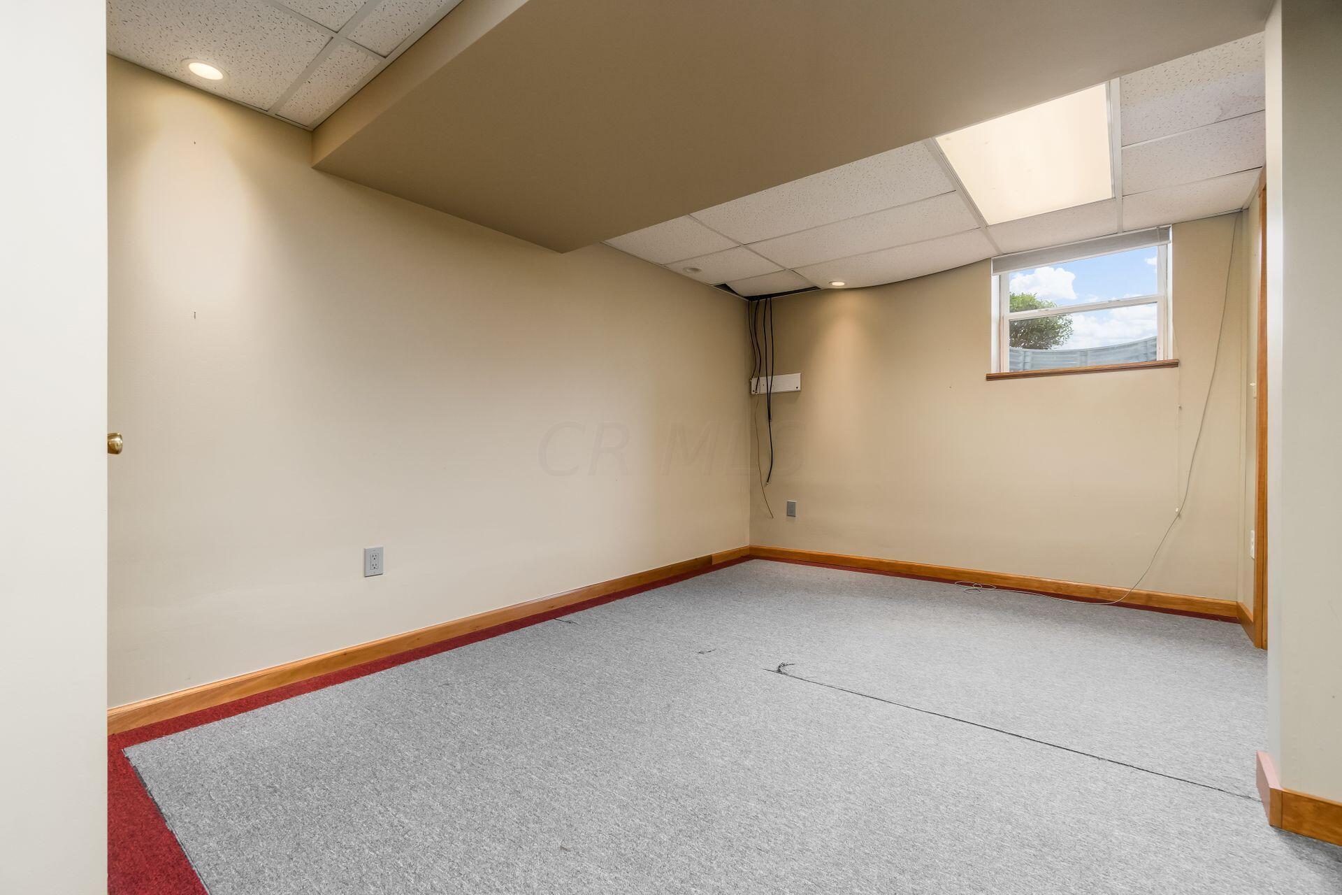 4465 Deeds Road Southwest Pataskala, OH 43062 - Photo 51 of 69 Den/Office