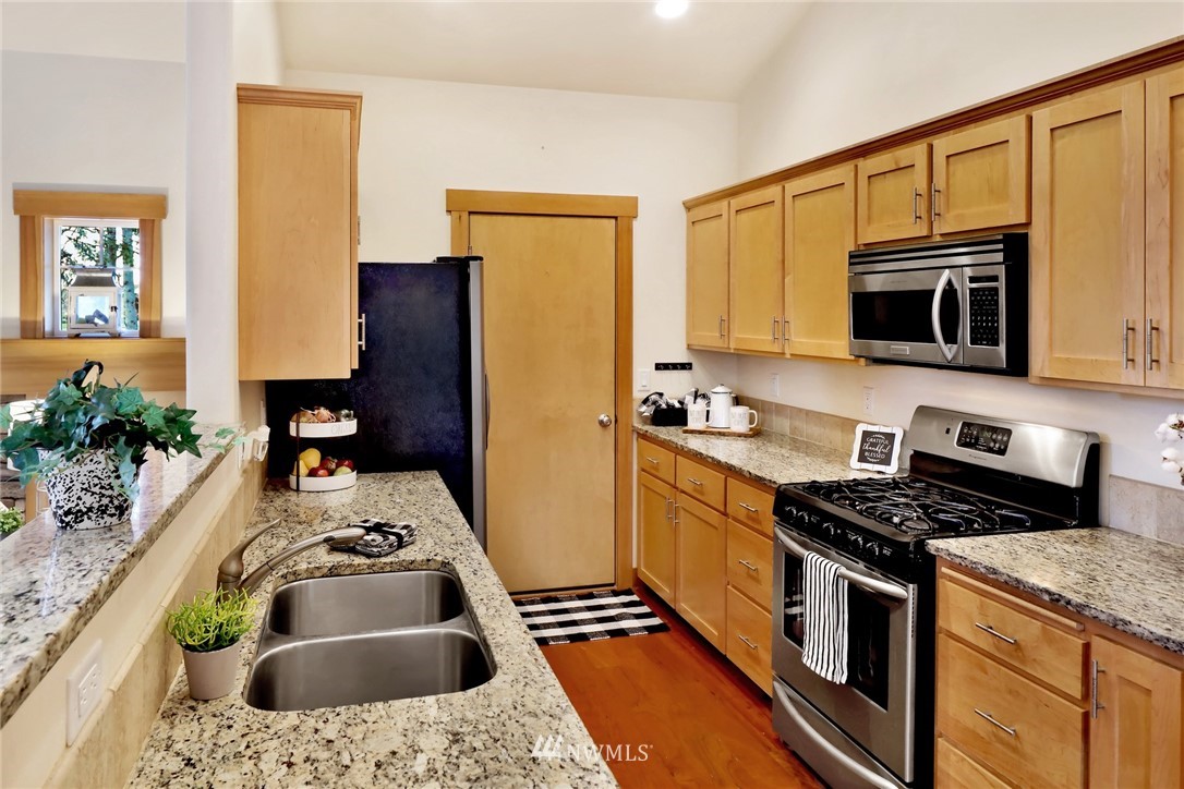 8700 Depot Road Lynden, WA 98264 - Photo 11 of 40 Gallery Image 11