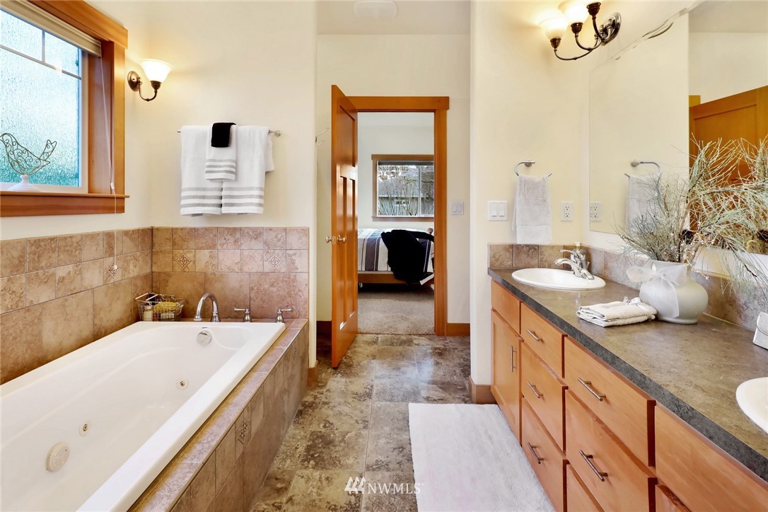 8700 Depot Road Lynden, WA 98264 - Photo 23 of 40 Gallery Image 23