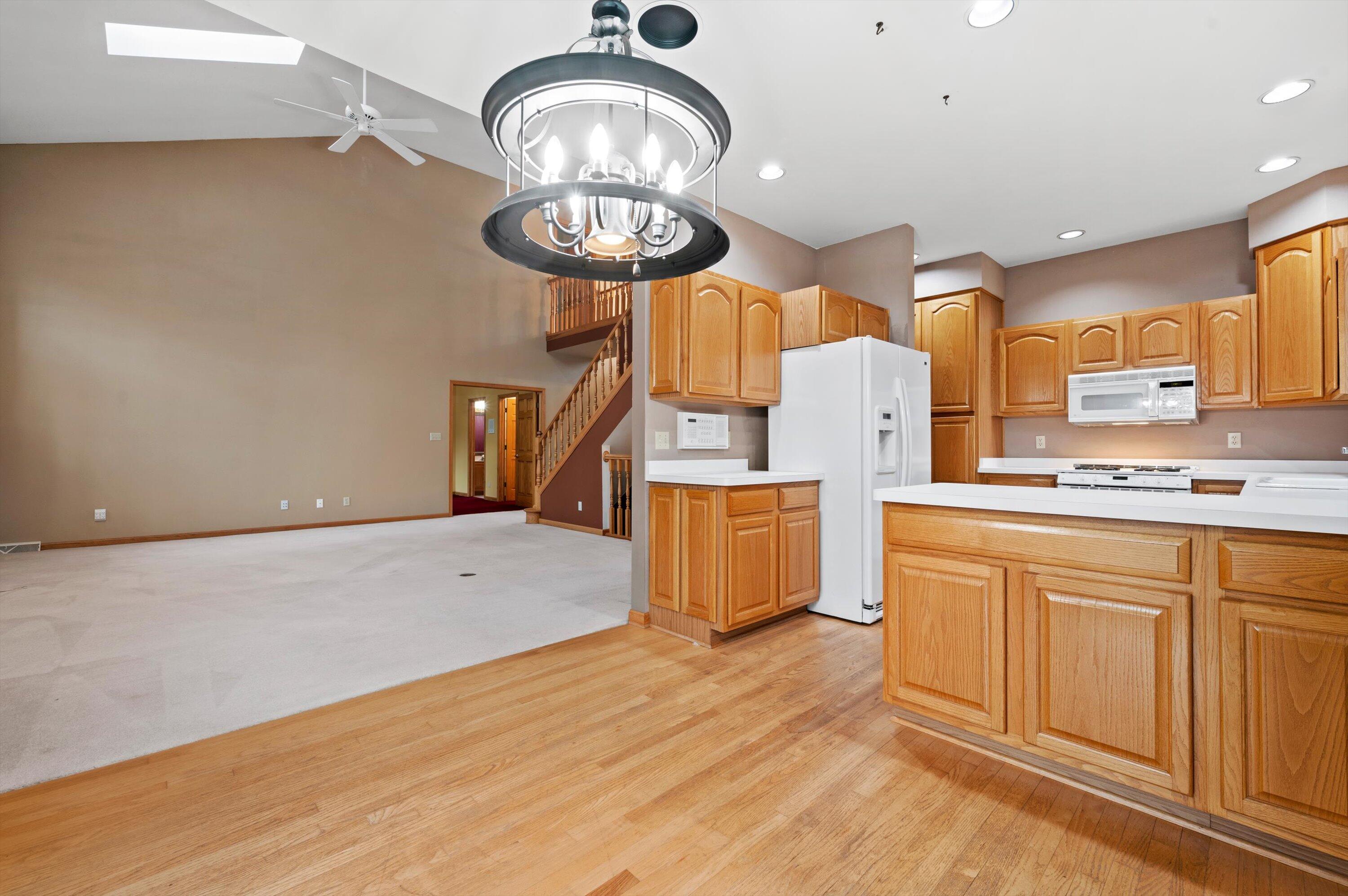 4009 Hickory Knoll Road Delafield, WI 53029 - Photo 13 of 43 Eat In Kitchen