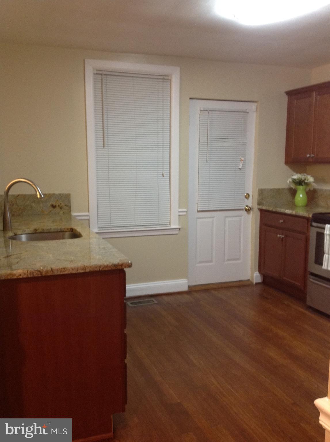 4005 Annellen Road Baltimore, MD 21215 - Photo 16 of 30 Kitchen