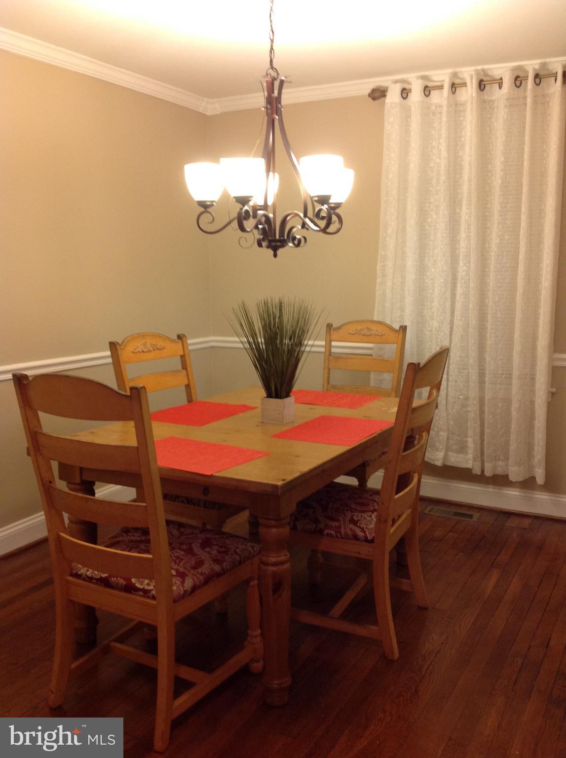 4005 Annellen Road Baltimore, MD 21215 - Photo 17 of 30 Dining Room