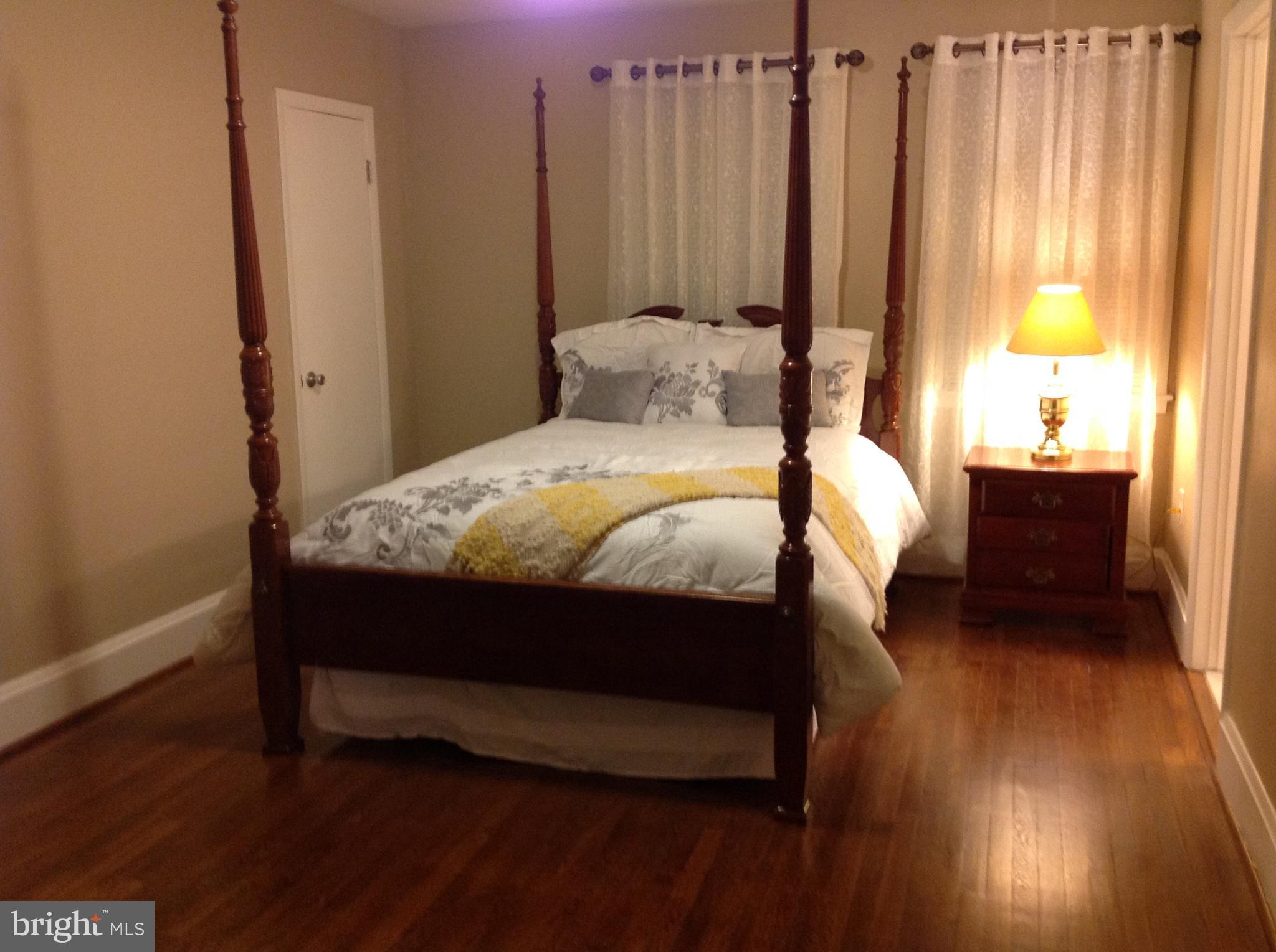 4005 Annellen Road Baltimore, MD 21215 - Photo 21 of 30 Spacious bedroom