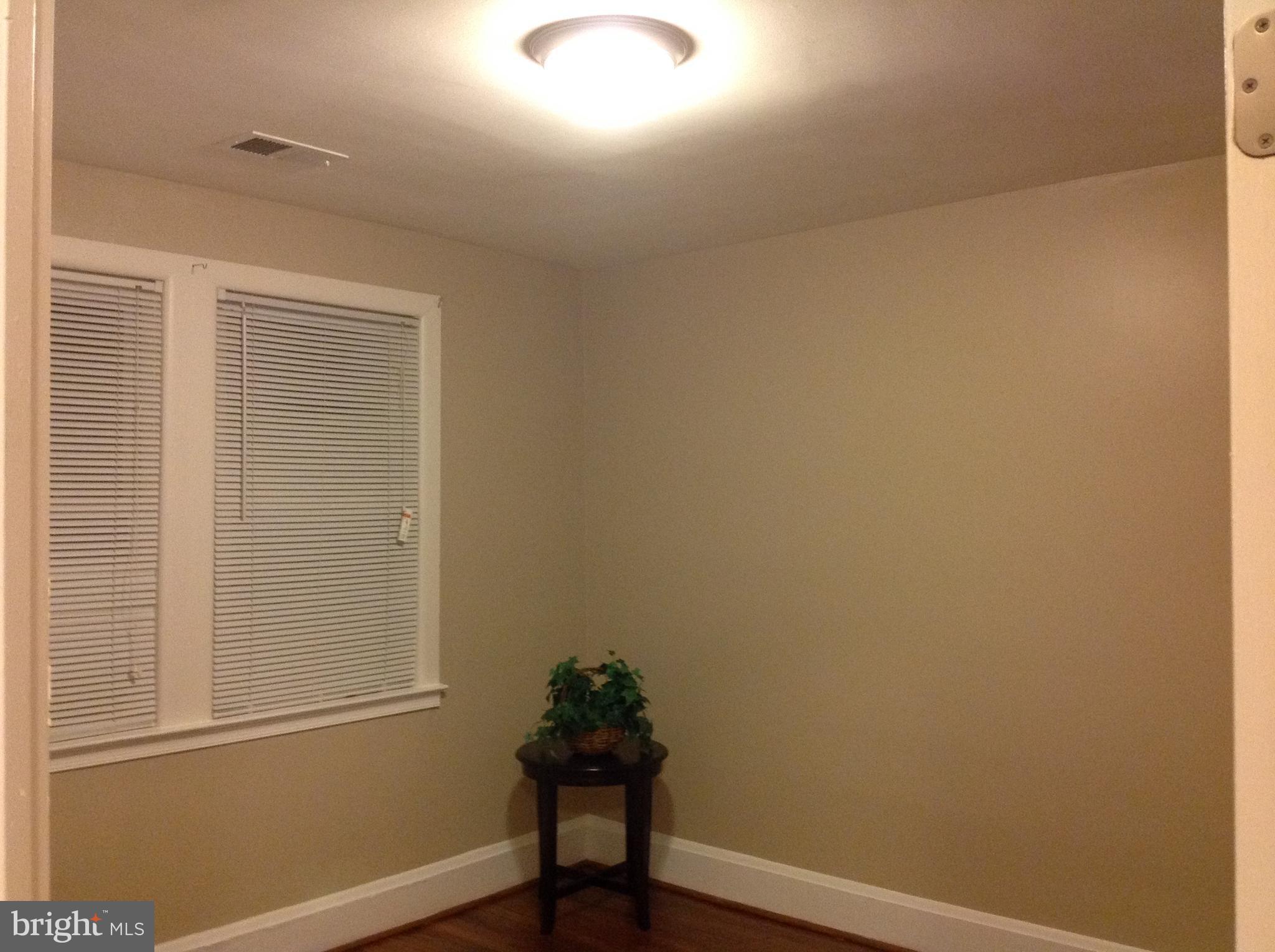 4005 Annellen Road Baltimore, MD 21215 - Photo 27 of 30 Bedroom 2