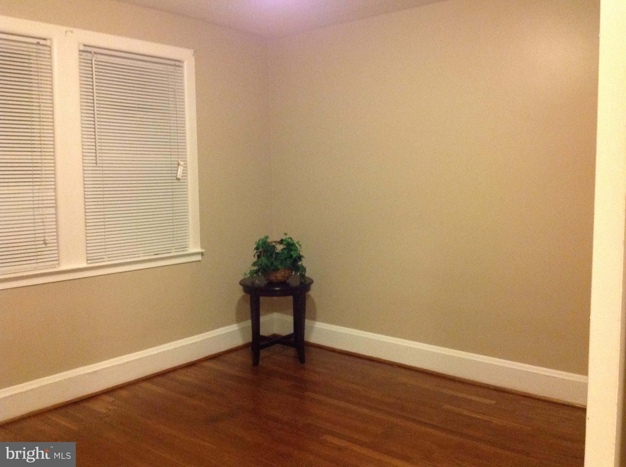 4005 Annellen Road Baltimore, MD 21215 - Photo 28 of 30 Bedroom 2