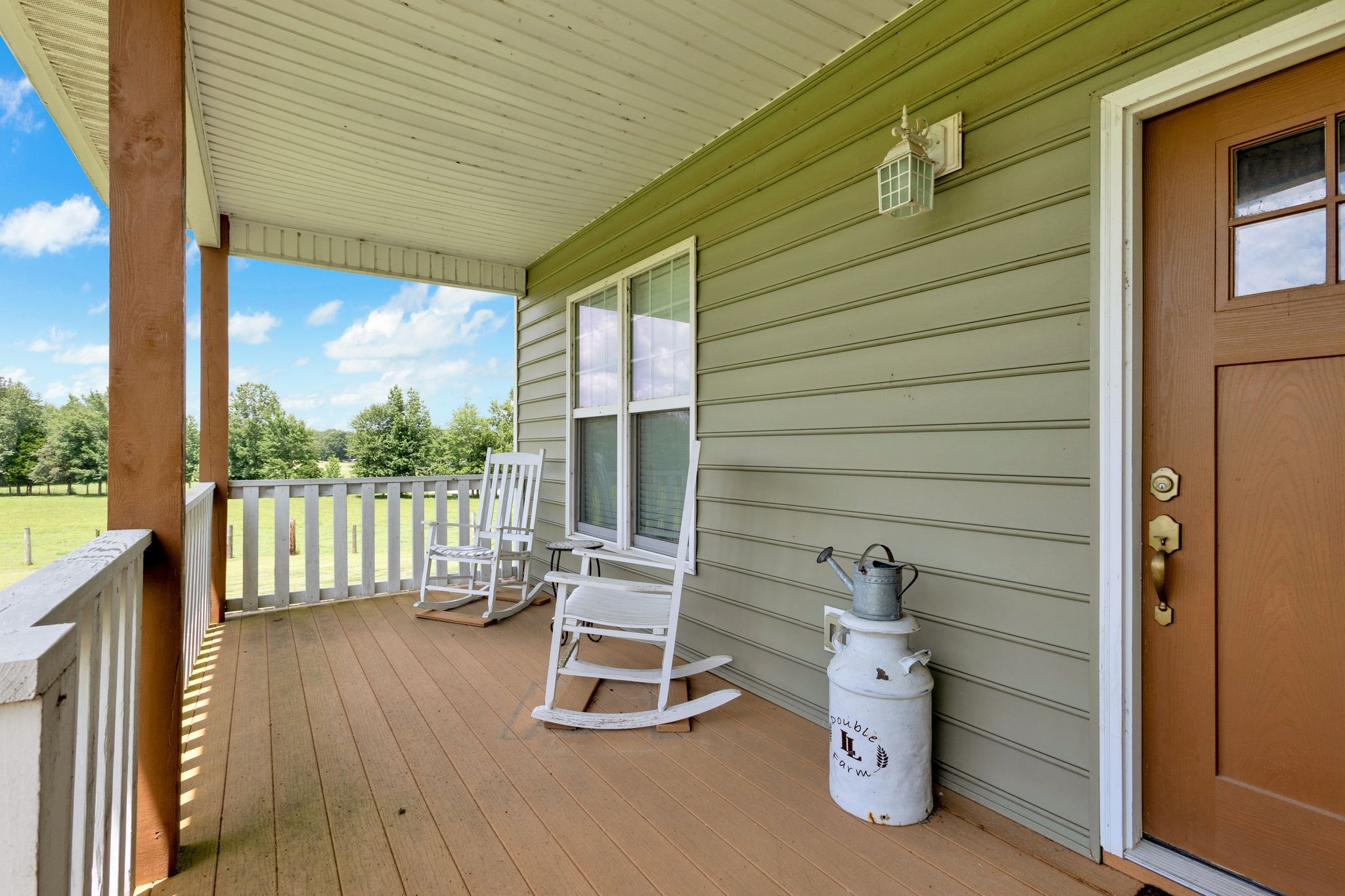 828 Wills Road Dickson, TN 37055 - Photo 5 of 53 a house view with a seating space