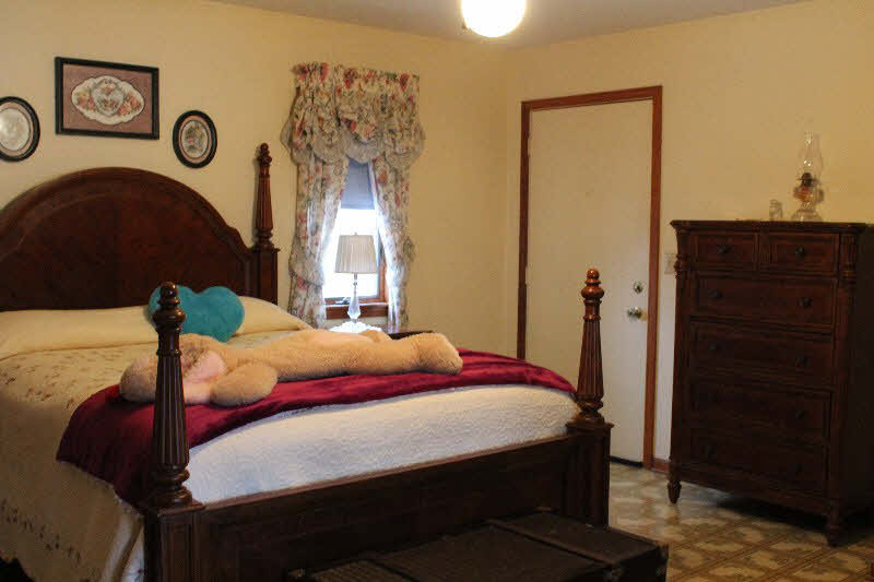 1007 Harrison Street Bay City, MI 48708 - Photo 3 of 6 Gallery Image 3