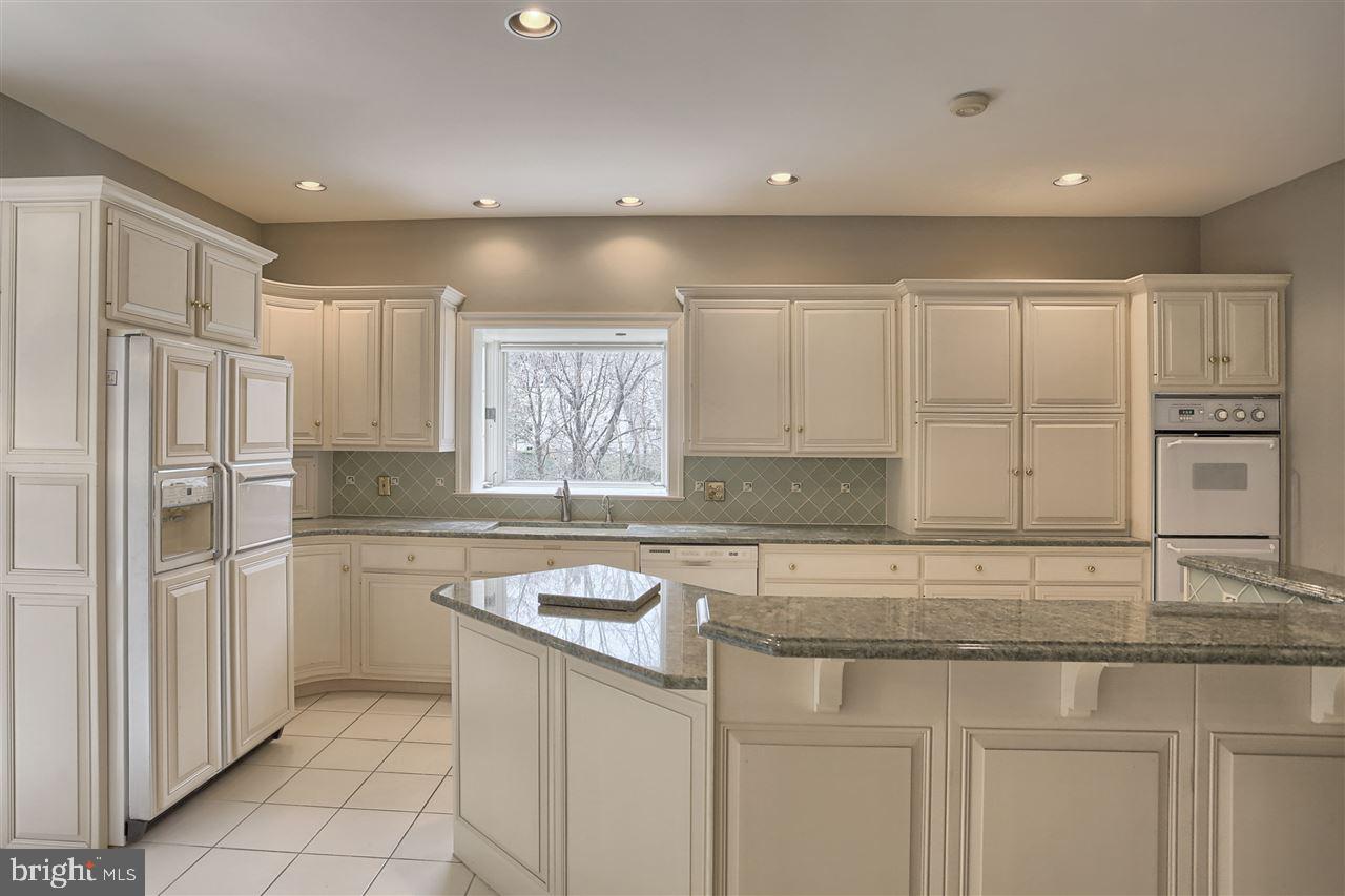 1250 Grantley Road York, PA 17403 - Photo 13 of 35 Gallery Image 13