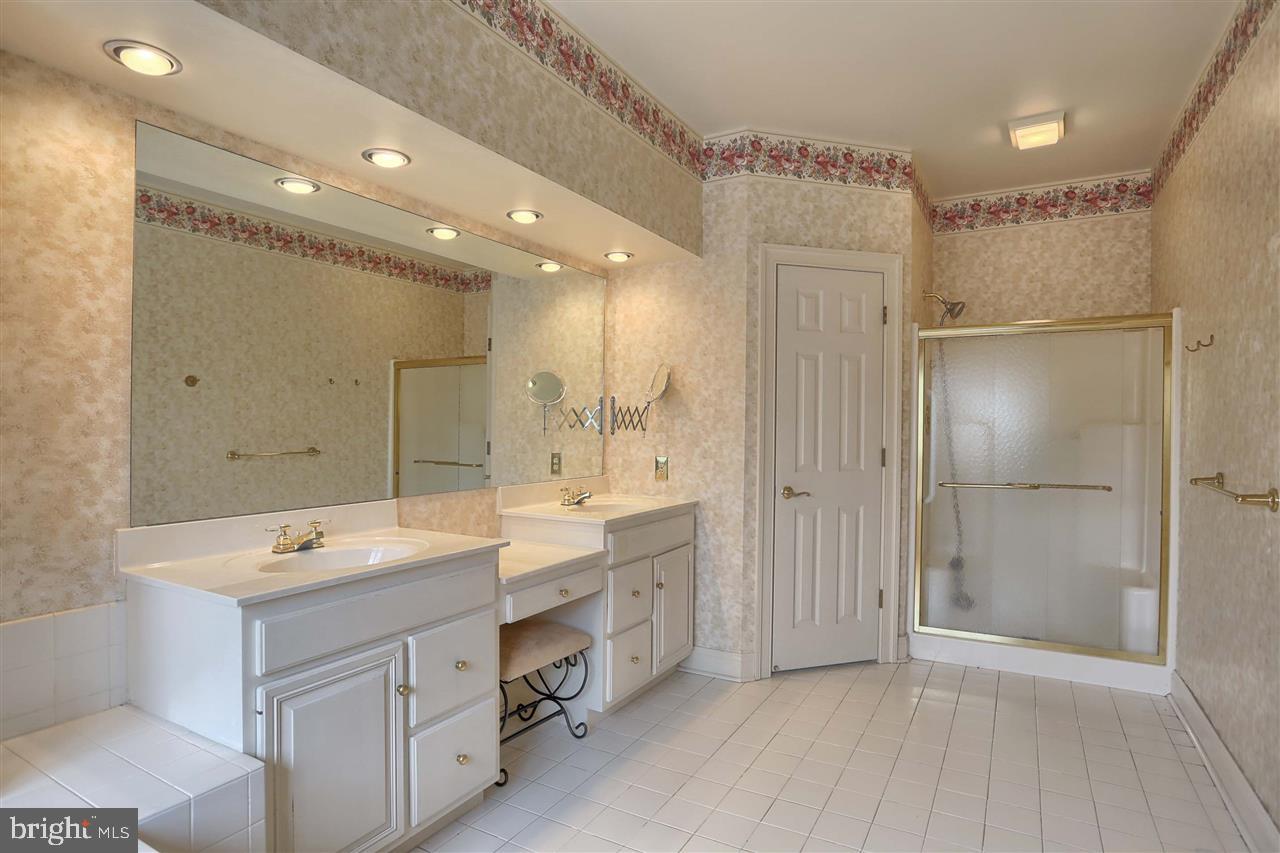 1250 Grantley Road York, PA 17403 - Photo 20 of 35 Gallery Image 20