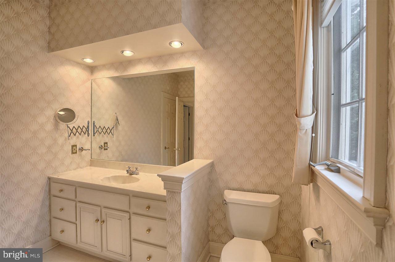 1250 Grantley Road York, PA 17403 - Photo 24 of 35 Gallery Image 24