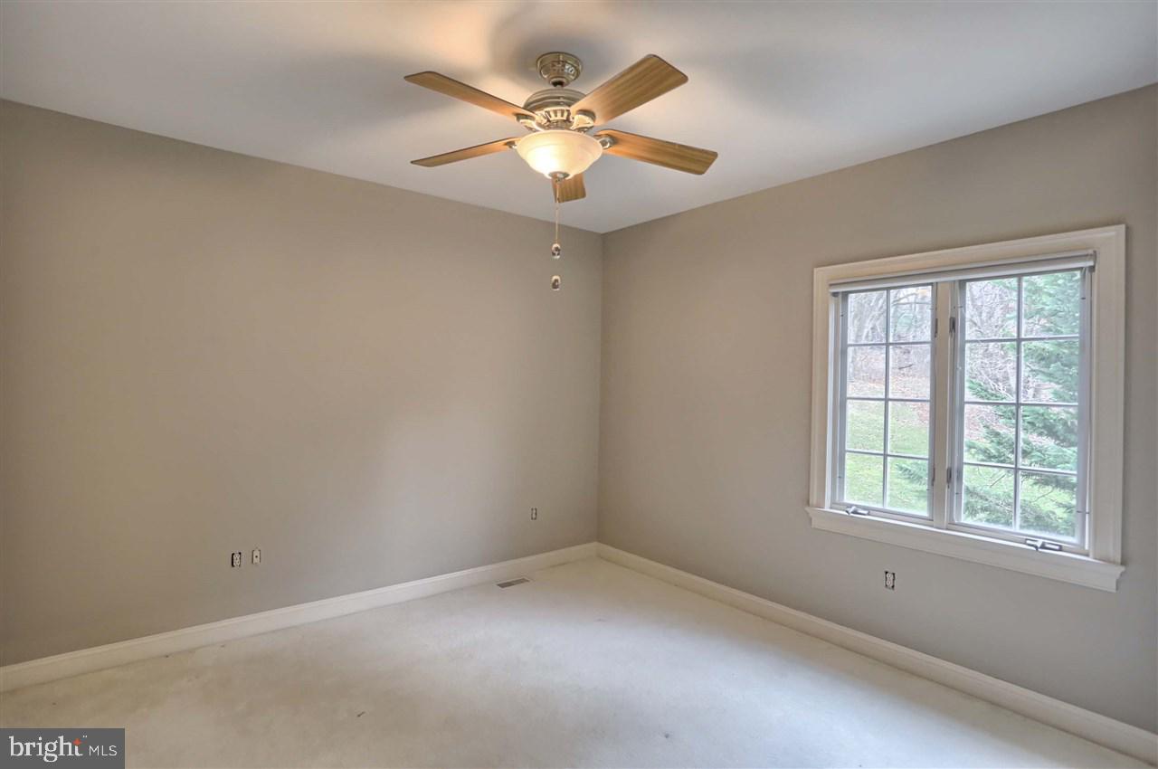 1250 Grantley Road York, PA 17403 - Photo 25 of 35 Gallery Image 25