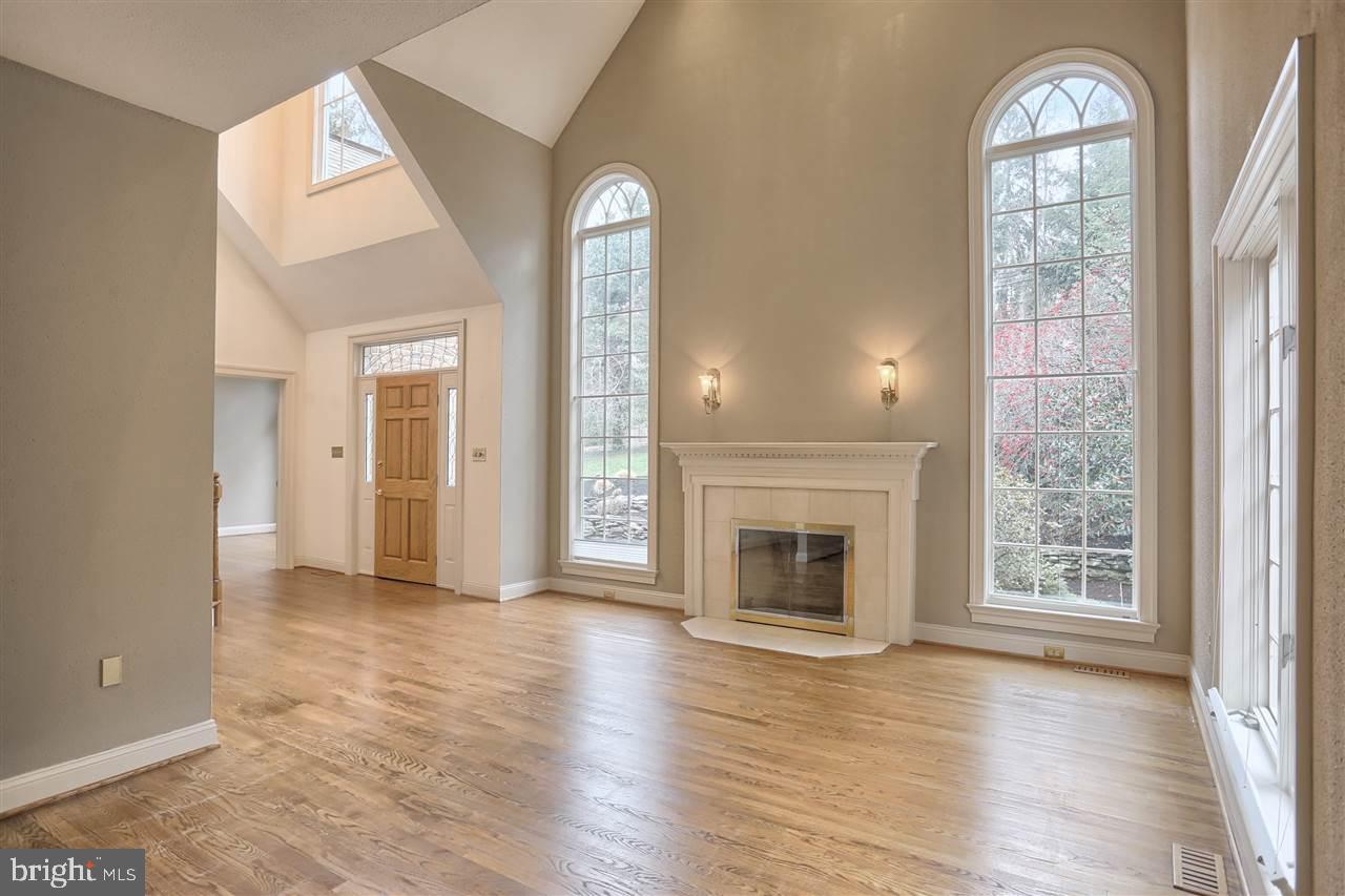 1250 Grantley Road York, PA 17403 - Photo 7 of 35 Gallery Image 7