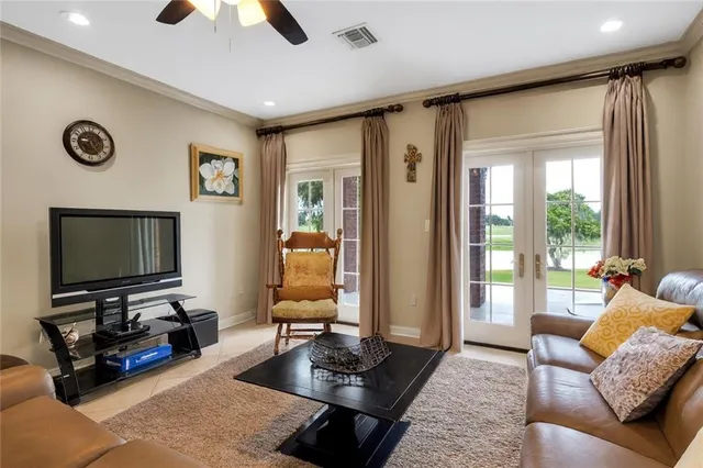 $965,000 | 7 Golf Villa Drive, New Orleans, LA 70131