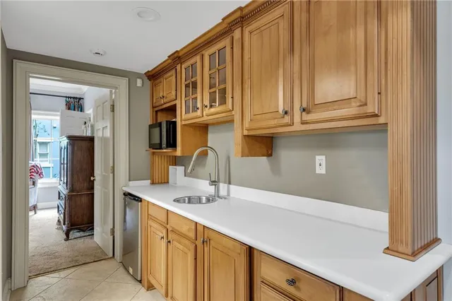 $965,000 | 7 Golf Villa Drive, New Orleans, LA 70131