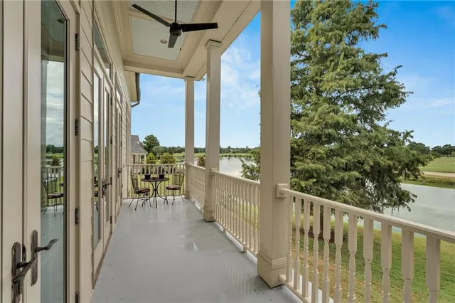 $965,000 | 7 Golf Villa Drive, New Orleans, LA 70131
