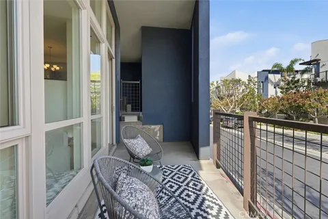 $1,145,000 | 5506 West 149th Place, Unit 5, Hawthorne, CA 90250