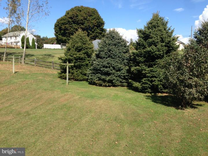 19 Oak Road Kirkwood, PA 17536 - Photo 21 of 25