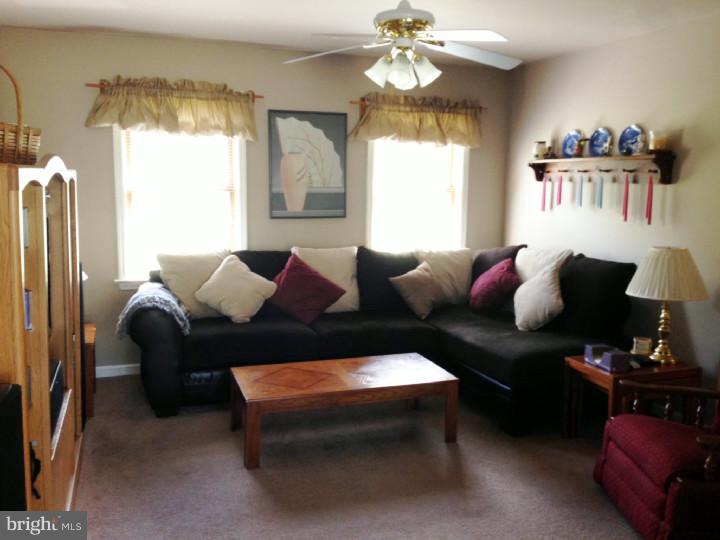 19 Oak Road Kirkwood, PA 17536 - Photo 4 of 25