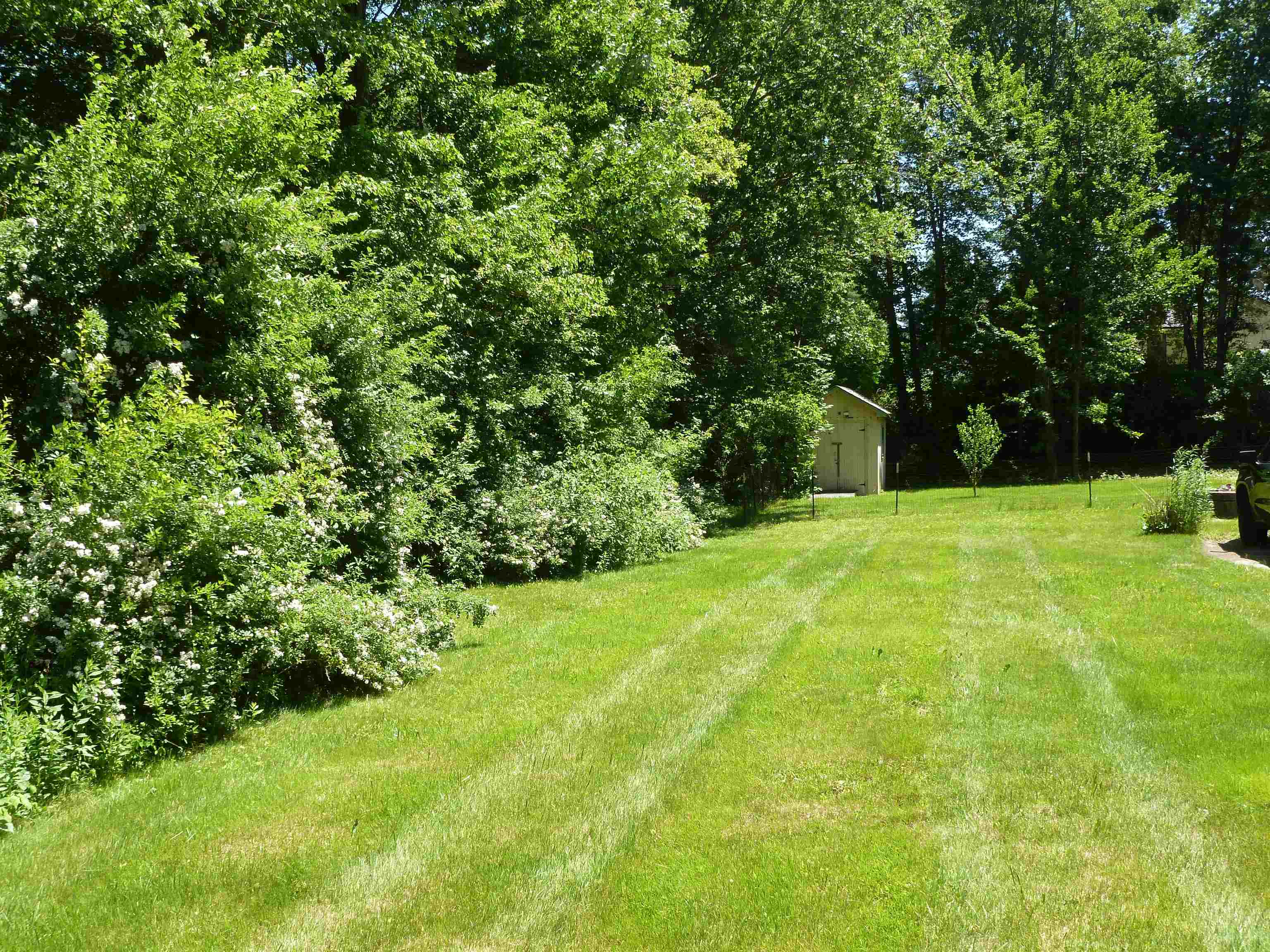 94 Chester Road Raymond, NH 03077 - Photo 5 of 17 Gallery Image 5