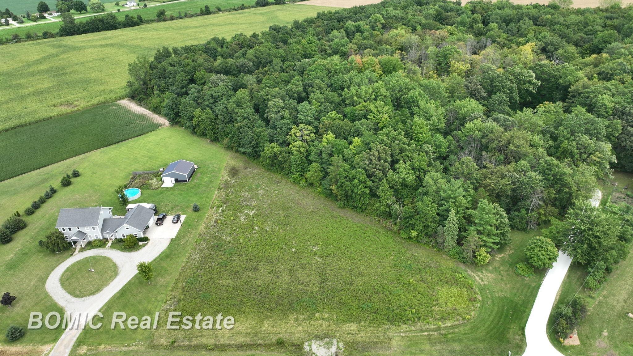 9495 Bender Road Frankenmuth, MI 48734 - Photo 4 of 8 Gallery Image 4