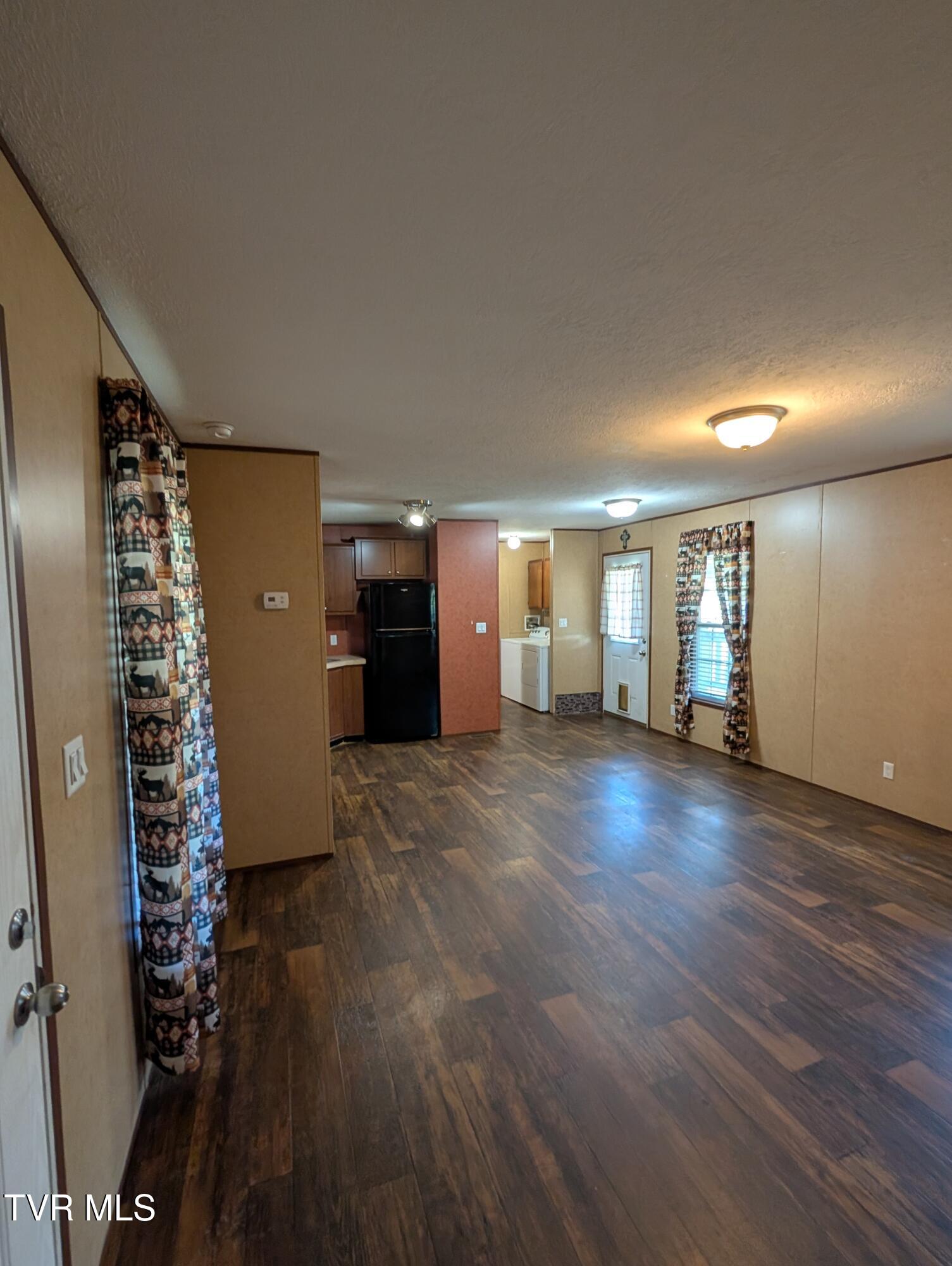 204 Spring Street Hampton, TN 37658 - Photo 22 of 28 204 Spring St (41)