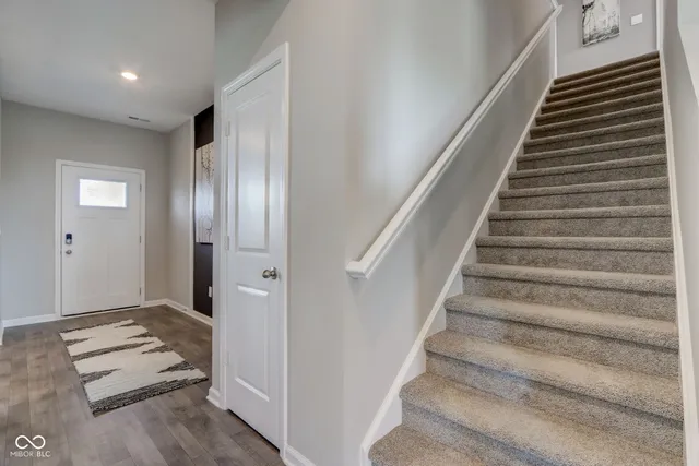 $384,900 | 9108 Steinbeck Lane, Indianapolis, IN 46239