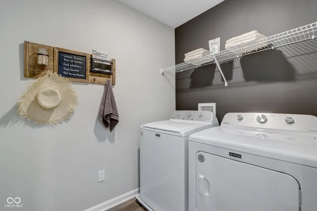 $384,900 | 9108 Steinbeck Lane, Indianapolis, IN 46239