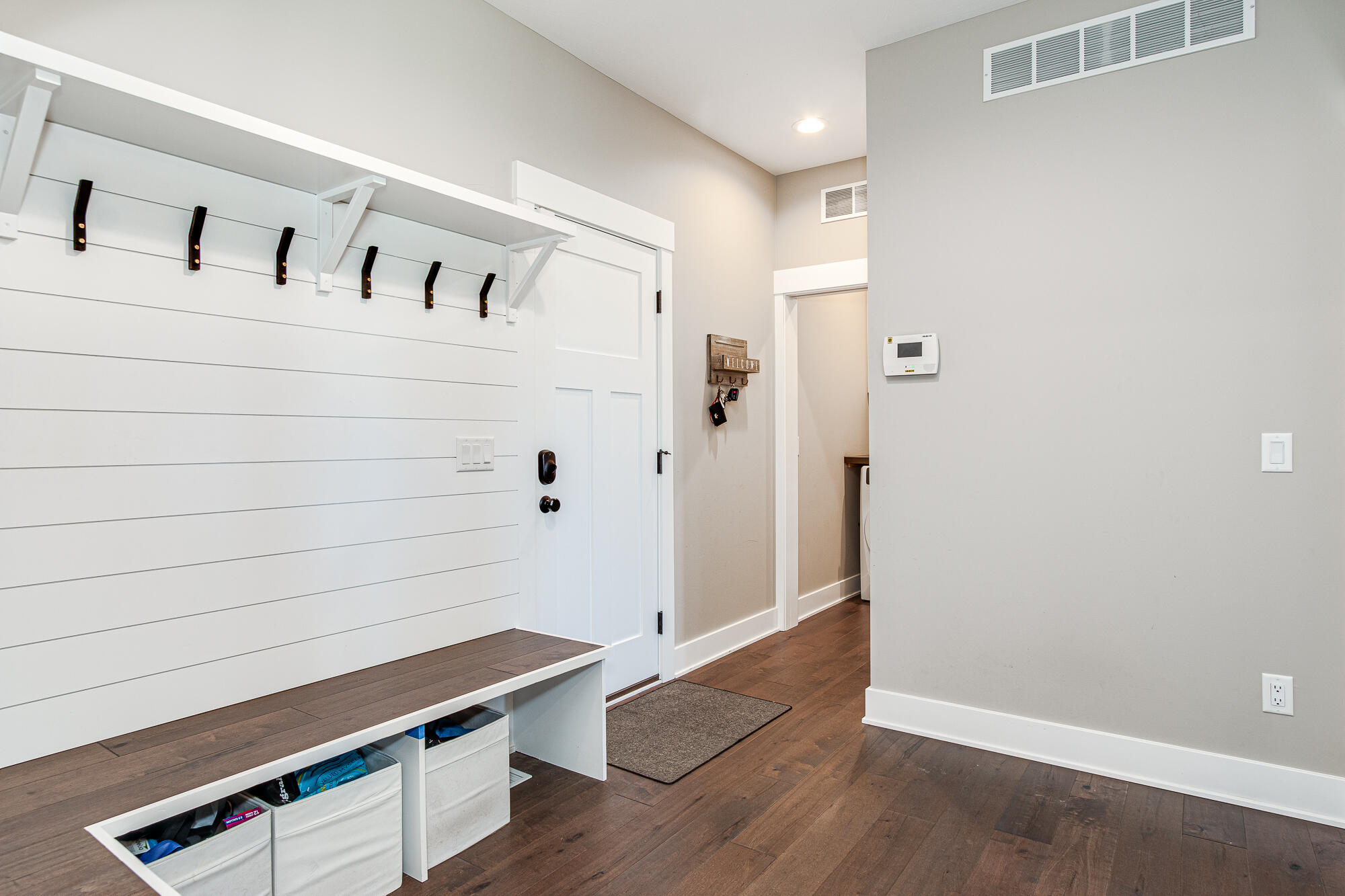 3745 Jason Ridge Lane Southwest Walker, MI 49534 - Photo 12 of 33 Mudroom