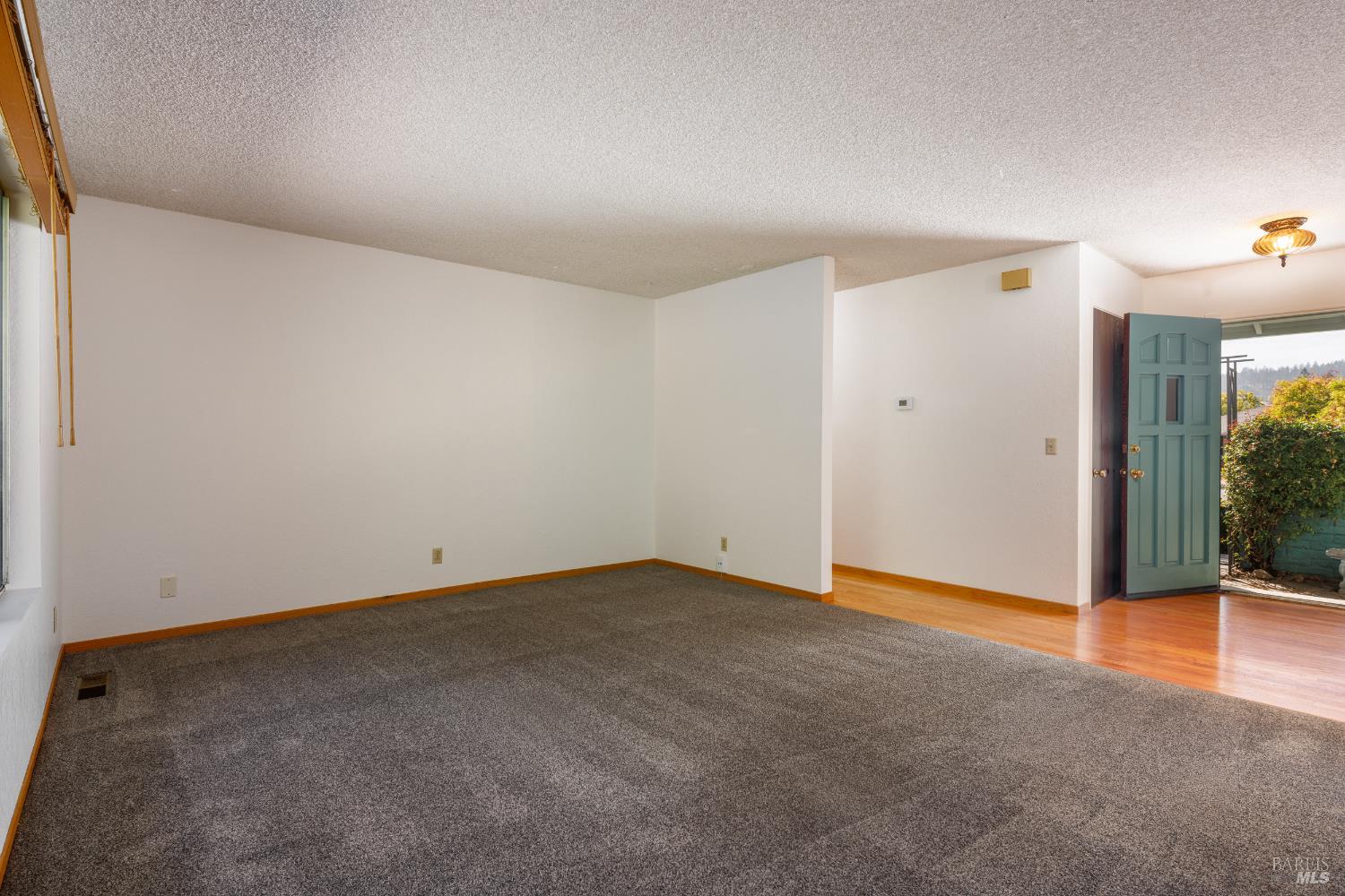 6830 Montecito Court Santa Rosa, CA 95409 - Photo 3 of 23 Gallery Image 3