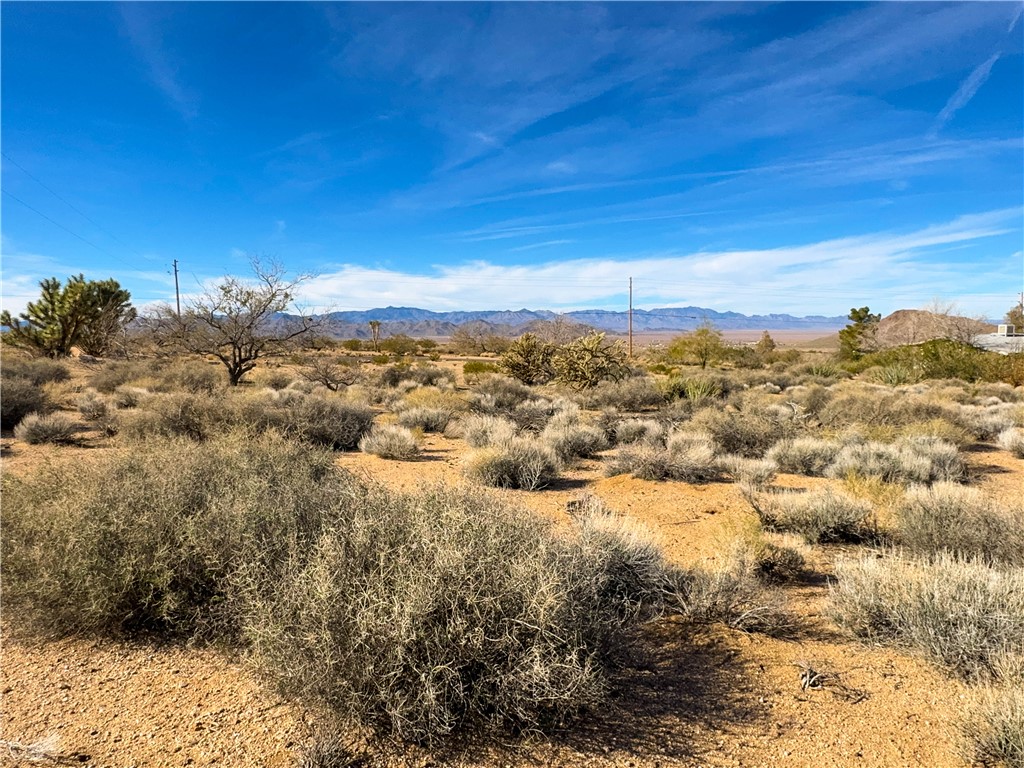 10210 Boulder Road Kingman, AZ 86401 - Photo 26 of 30 Mountain view