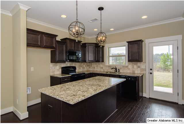 5257 Meadow Ridge Trail, Unit 332 Bessemer, AL 35022 - Photo 4 of 11