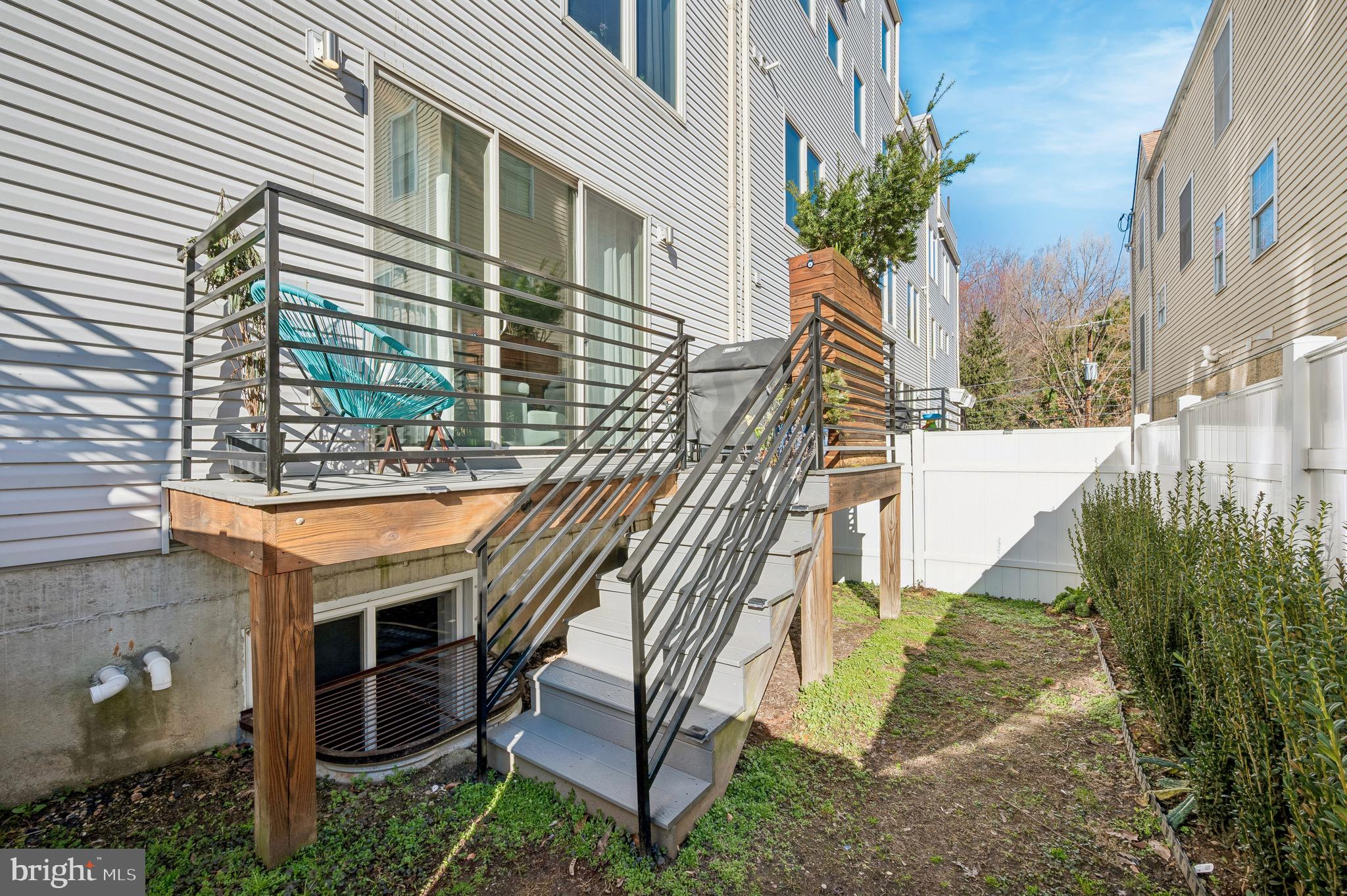 4749 Sheldon Street Philadelphia, PA 19127 - Photo 13 of 38